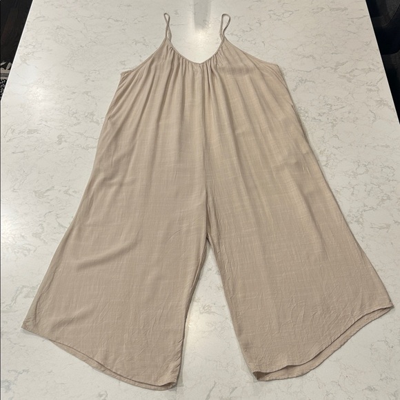 Hunter & Brown Beachy BOHO Casual Flowy One Piece Sleeveless Jumpsuit Tan XL - Picture 4 of 15